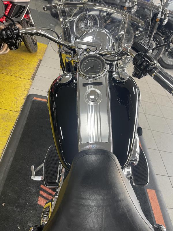 Harley Davidson 1584 ROAD KING 11078 KMS 13 999