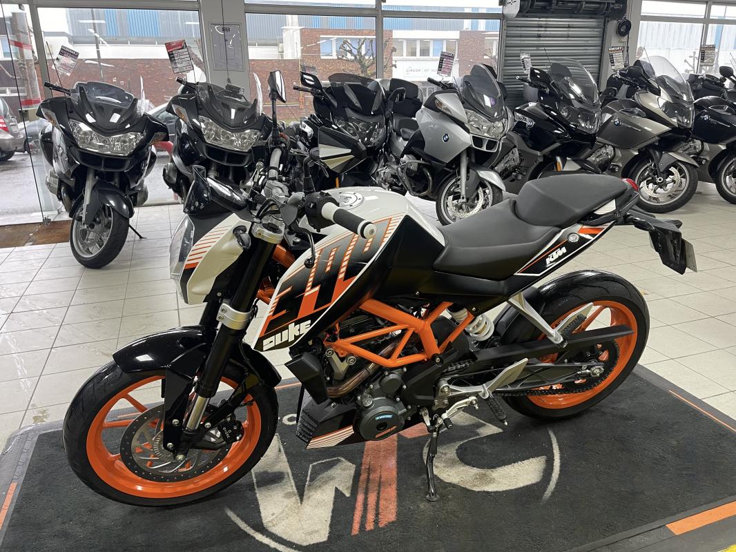 KTM 390 DUKE REP.ECH.POSS 3 299