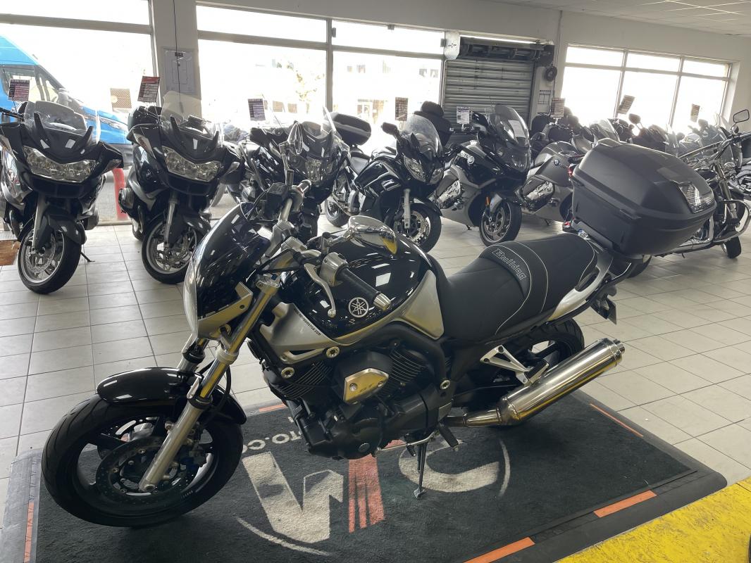 Yamaha BULLDOG REP.ECH.POSS 3 399