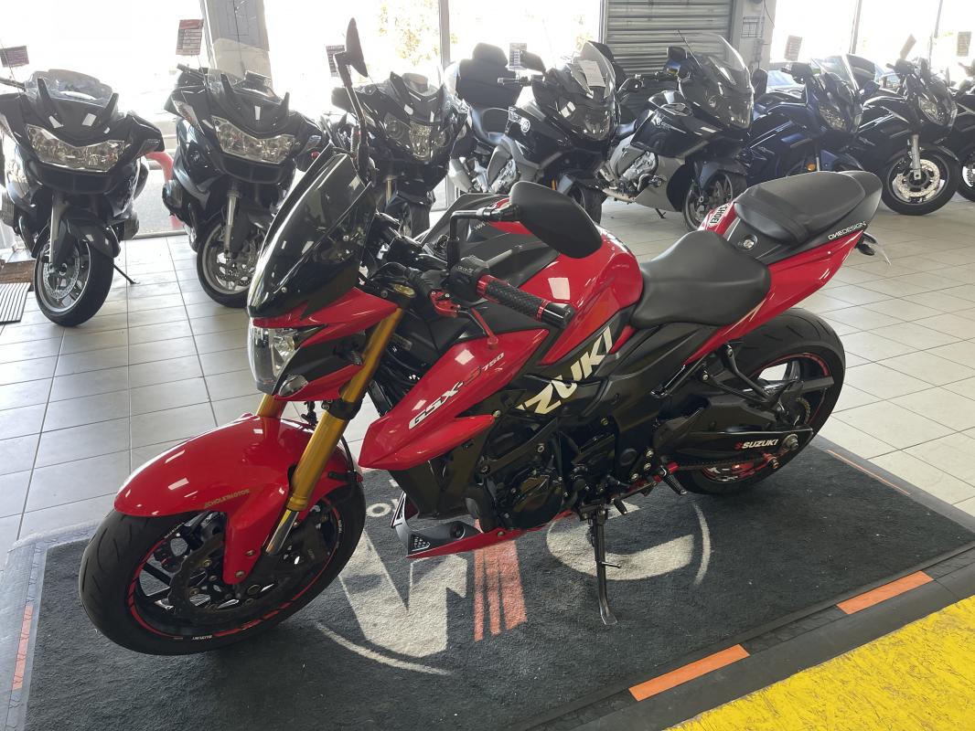 Suzuki 750 GSX-S REP.ECH.POSS 5 599