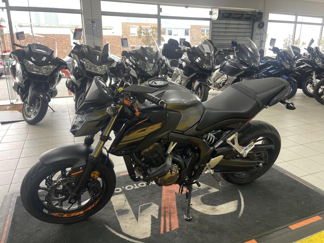 Honda CB650F REP.ECH.POSS 5 999