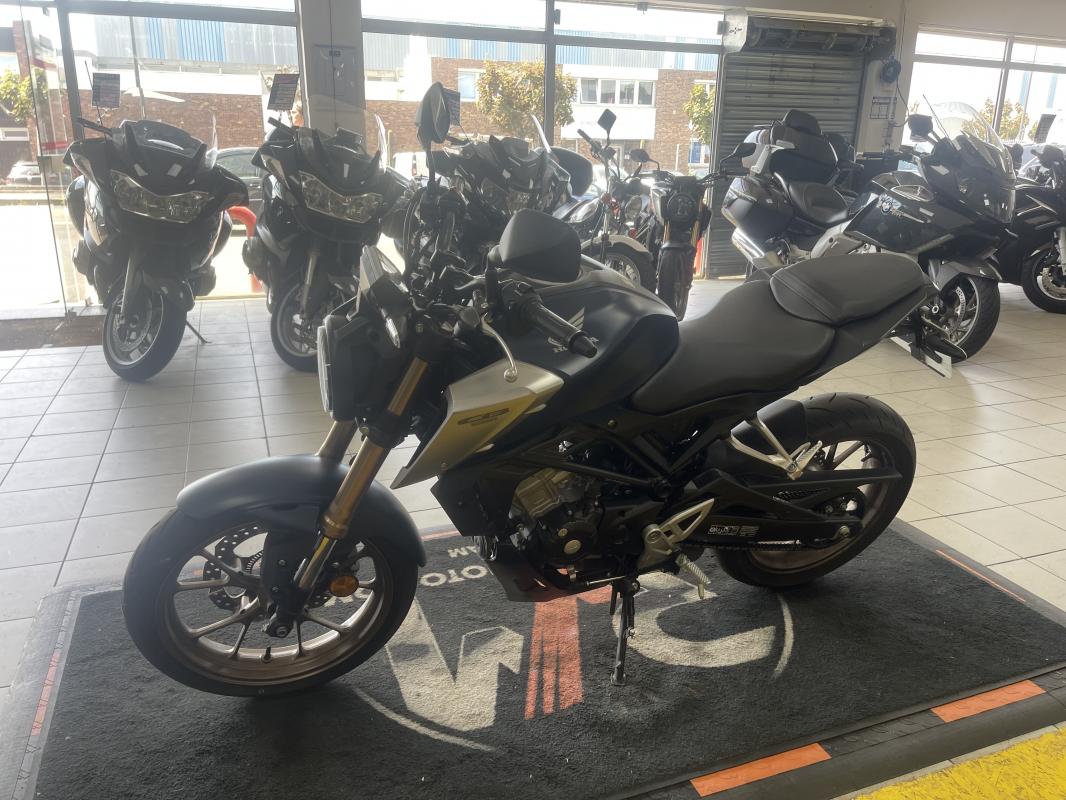 Honda CB125R REP.ECH.POSS 4 199