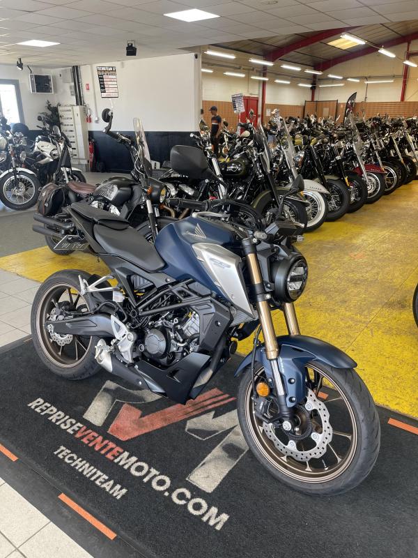 Honda CB125R REP.ECH.POSS 3 999