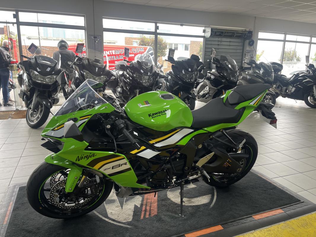 Kawasaki ZX6R NINJA 80 KILOMETRES REP.ECH.POSS 10 299