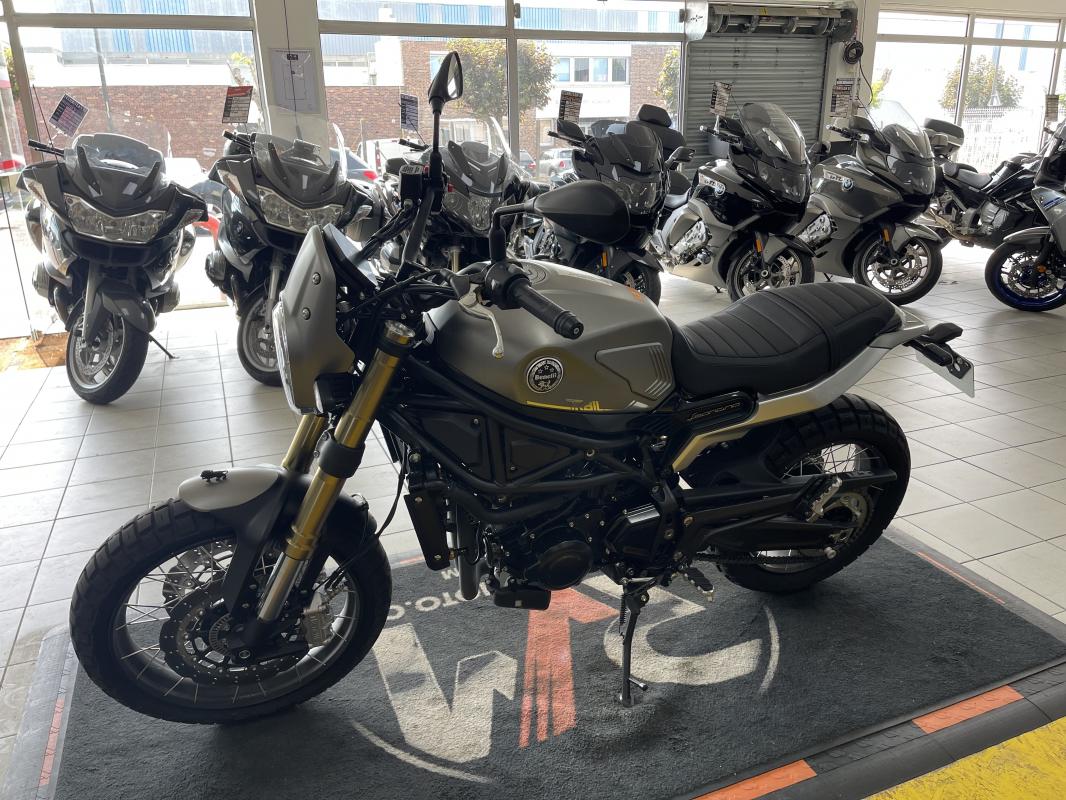 Benelli LEONCINO 800 T REP.ECH.POSS 5 599