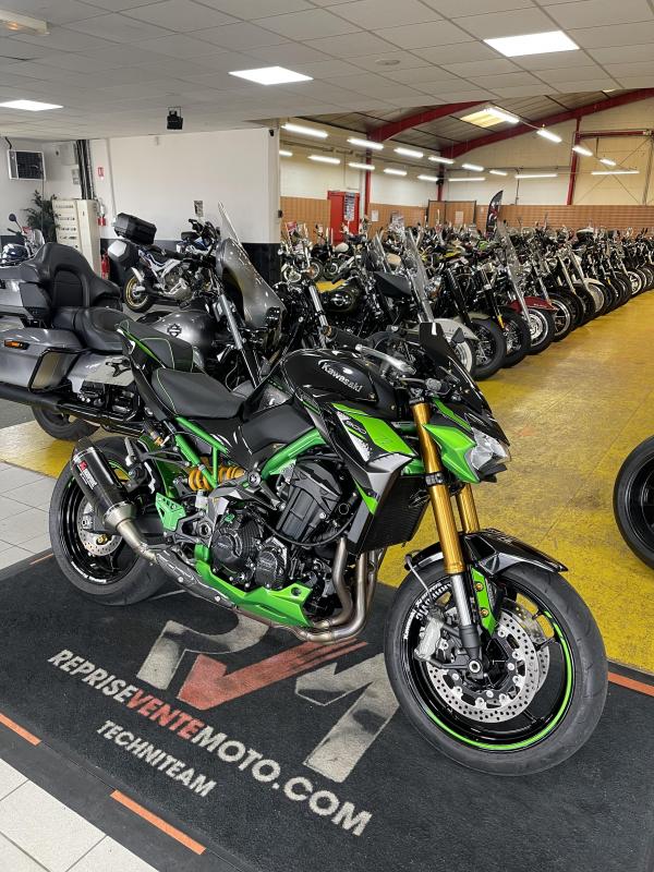 Kawasaki Z900 SE SEULEMENT 800 KILOMETRES REP.ECH.POSS 9 799