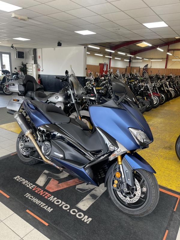 Yamaha T-MAX 530 DX REP.ECH.POSS 7 999