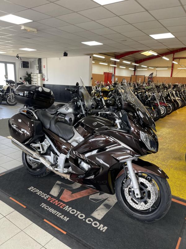 Yamaha FJR 1300 REP.ECH.POSS 7 999