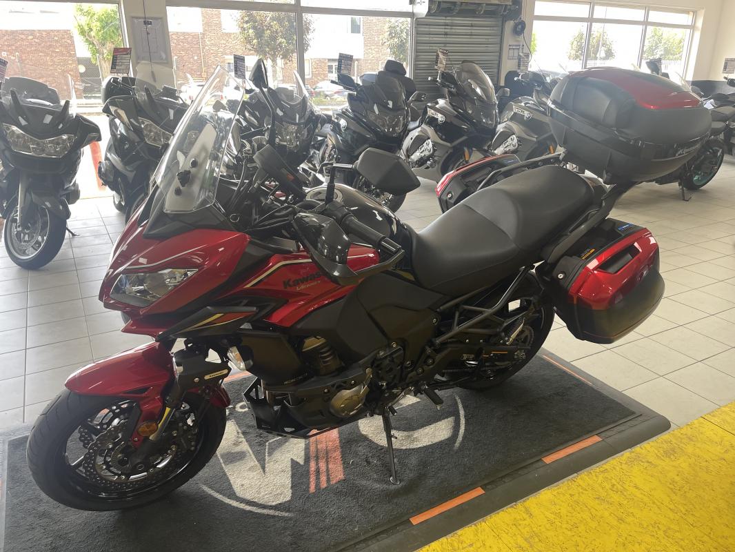 Kawasaki 1000 VERSYS GRAND TOURER REP.ECH.POSS 10 499