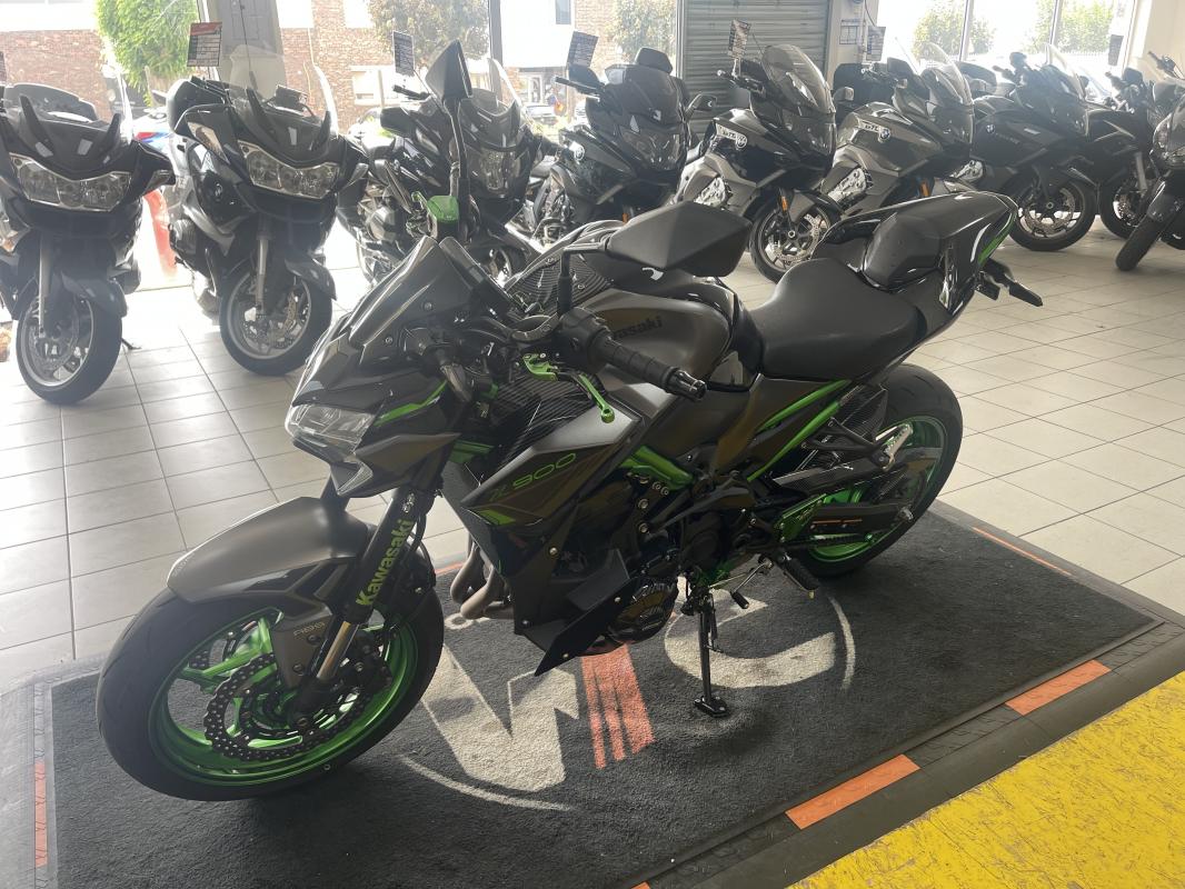 Kawasaki Z900 REP.ECH.POSS 7 599