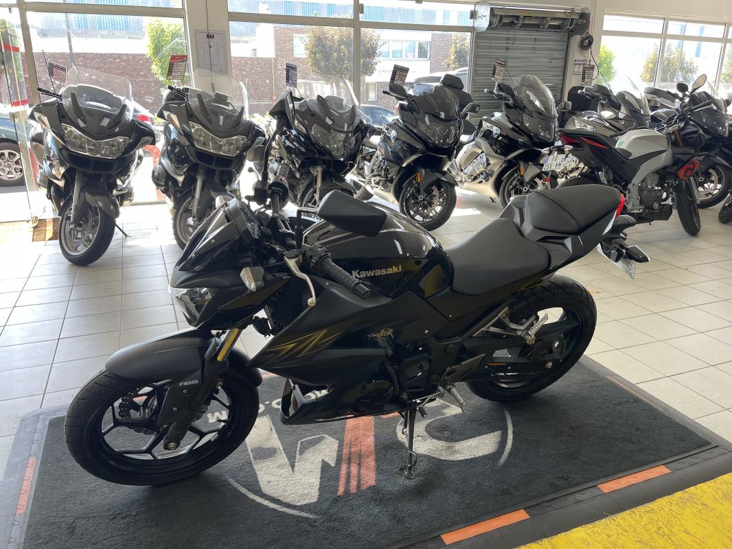 Kawasaki Z300 REP.ECH.POSS 3 899
