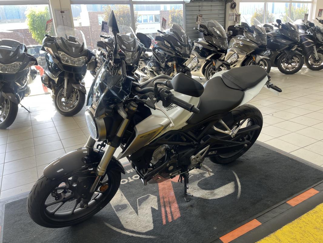 Honda CB125R REP.ECH.POSS 3 999