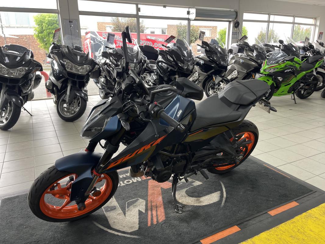 KTM 125 DUKE REP.ECH.POSS 3 699