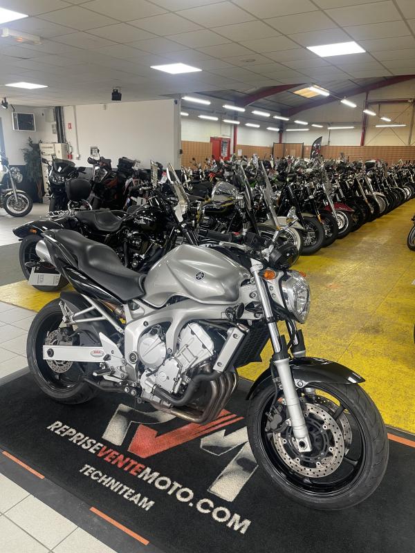 Yamaha FZ6 FAZER 600 REP.ECH.POSS 2 299