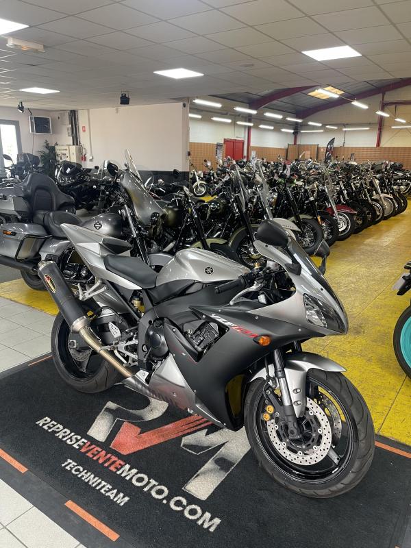 Yamaha YZF R1 REP.ECH.POSS 5 499