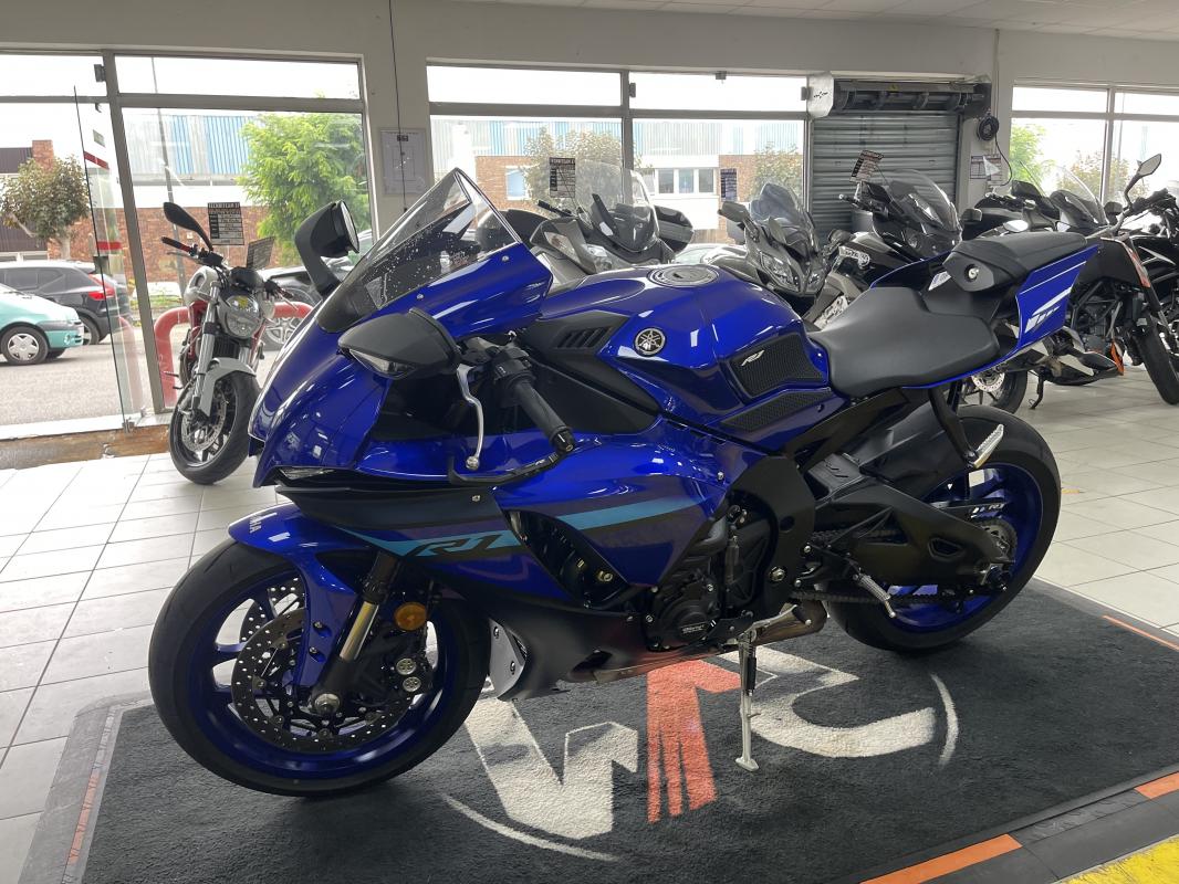 Yamaha YZF R1 REP.ECH.POSS 20 499