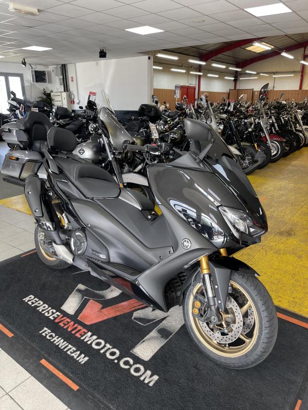 Yamaha TMAX 560 TECH MAX REP.ECH.POSS 8 799