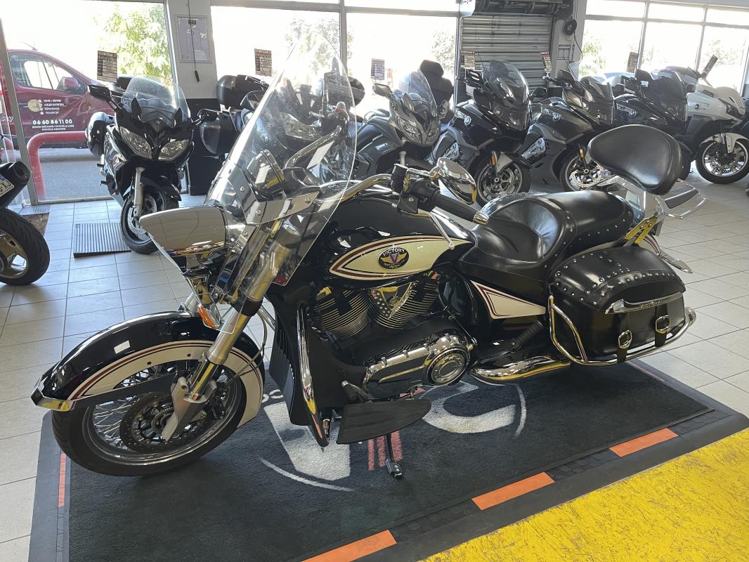 Victory Motorcycles 1731 CROSS ROAD CLASSIC REP.ECH.POSS 8 999