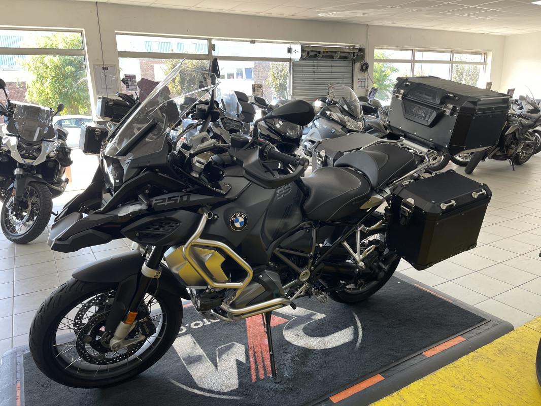 BMW R1250GS ADVENTURE TRIPLE BLACK REP.ECH.POSS 18 999