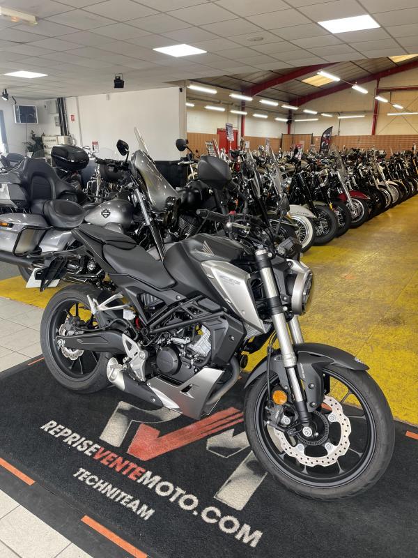 Honda CB125R REP.ECH.POSS 3 699