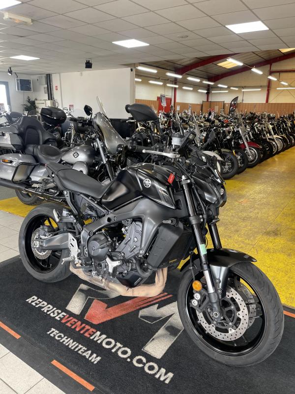 Yamaha MT09 REP.ECH.POSS 6 999
