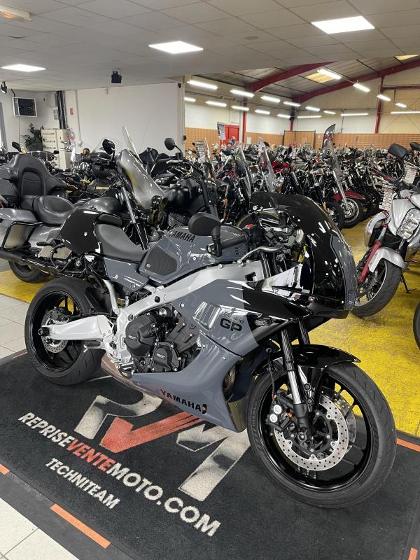 Yamaha XSR 900 GP REP.ECH.POSS 9 599