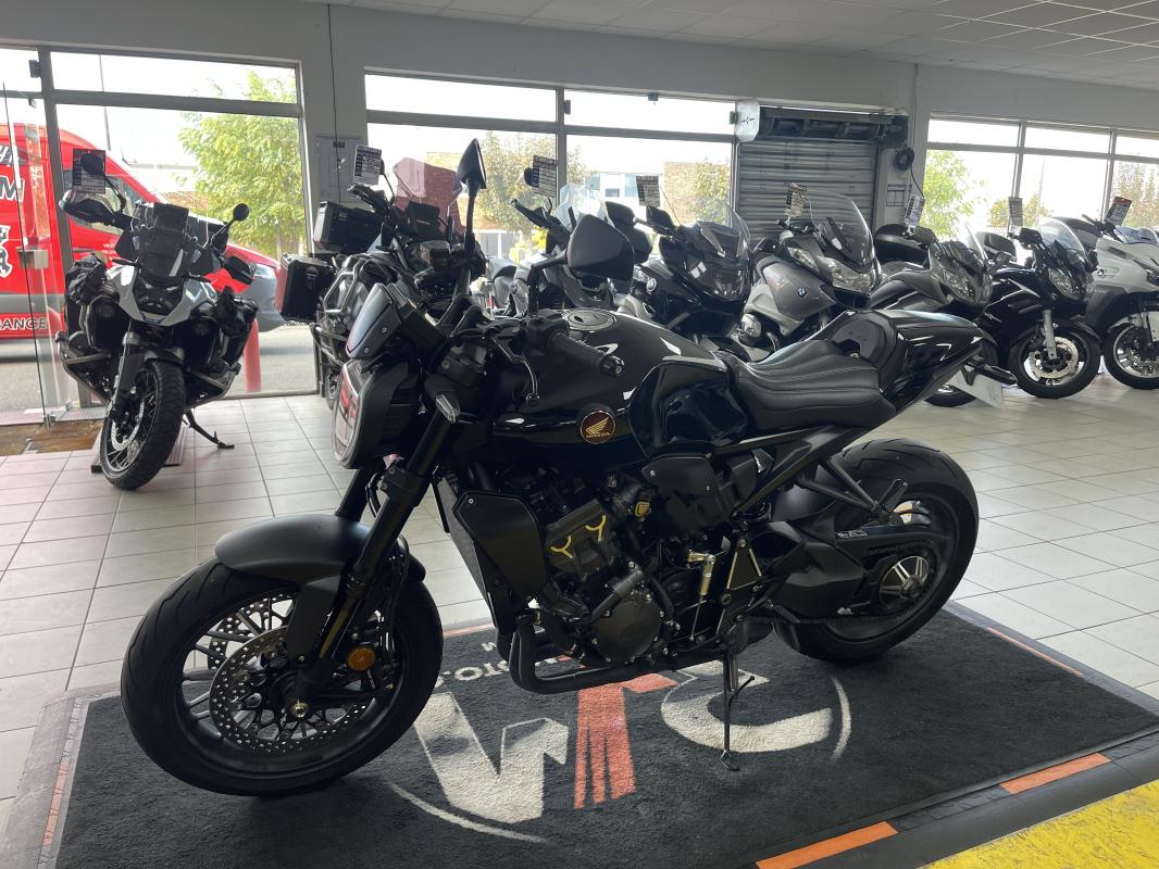 Honda CB1000R BLACK EDITION REP.ECH.POSS 10 799