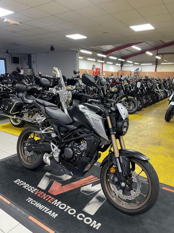 Honda CB125R REP.ECH.POSS 3 699