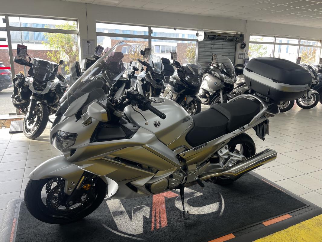 Yamaha 1300 FJR AE REP.ECH.POSS 9 699