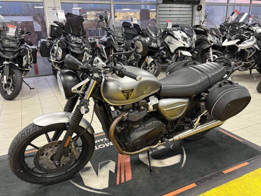 Triumph 900 STREET TWIN A2 REP.ECH.POSS 6 799