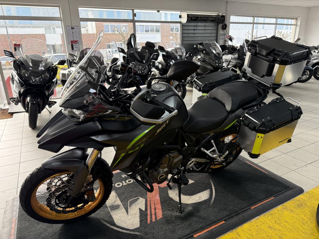 QJ MOTOR 700 SRT TOURING REP.ECH.POSS 5 799