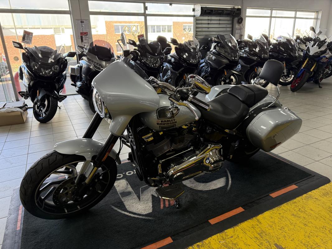 Harley Davidson SPORT GLIDE REP.ECH.POSS 15 999