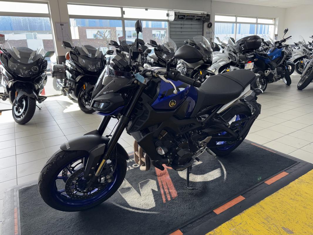 Yamaha MT09 REP.ECH.POSS 6 999
