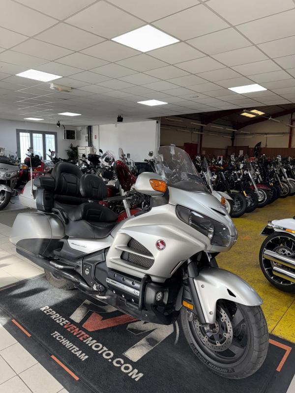 Honda 1800 GOLDWING REP.ECH.POSS 12 899