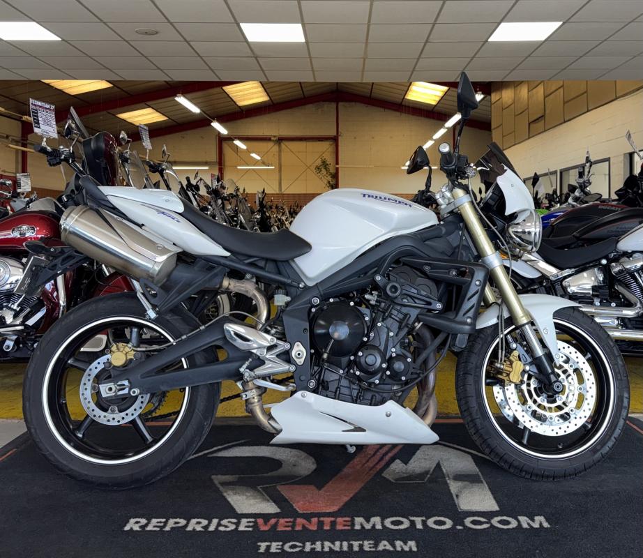 Triumph 675 STREET TRIPLE REP.ECH.POSS 3699€