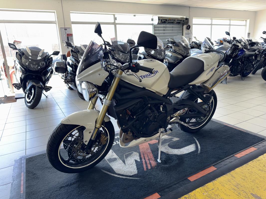 Triumph 675 STREET TRIPLE REP.ECH.POSS 3 699