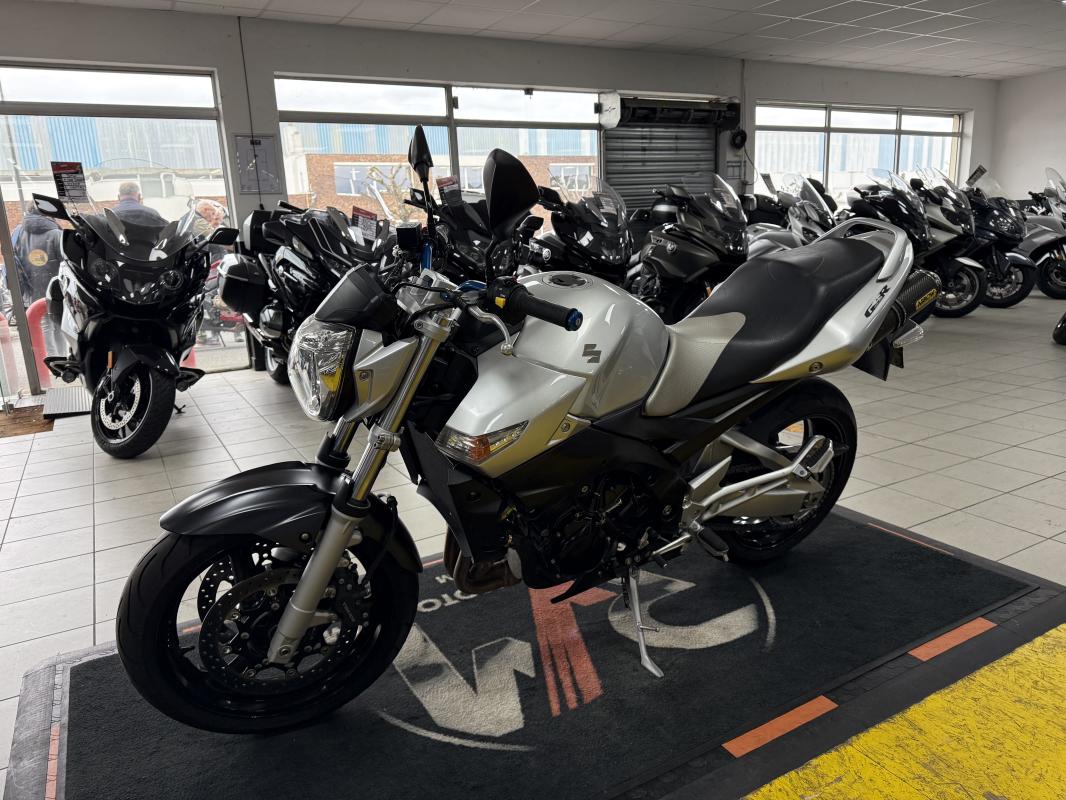 Suzuki 600 GSR REP.ECH.POSS 3 799