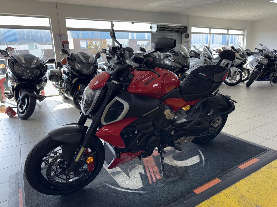 Ducati DIAVEL V4 REP.ECH.POSS 19 899