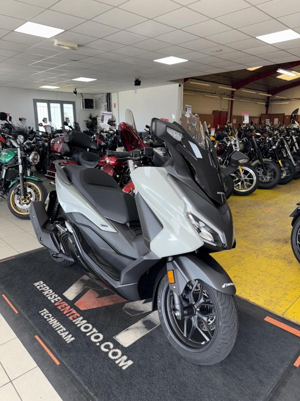 Honda 125 FORZA 45 KMS REP.ECH.POSS 4 899