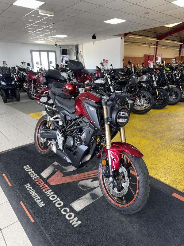 Honda CB125R REP.ECH.POSS 4 499