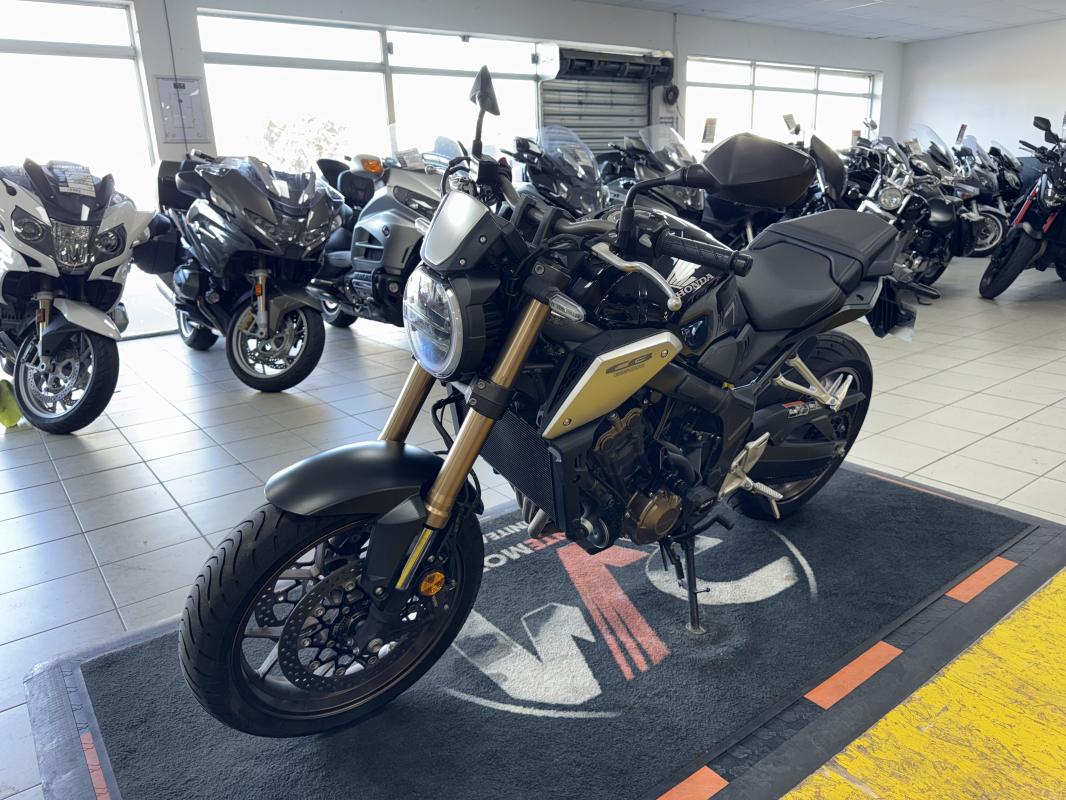 Honda CB650R REP.ECH.POSS 5 999