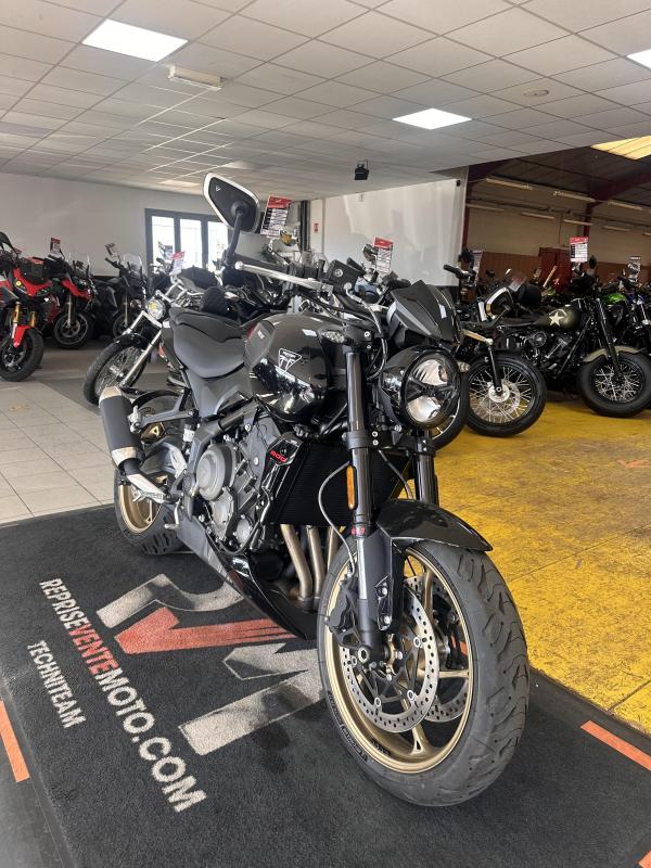 Triumph TRIDENT 800 REP.ECH.POSS 8 799