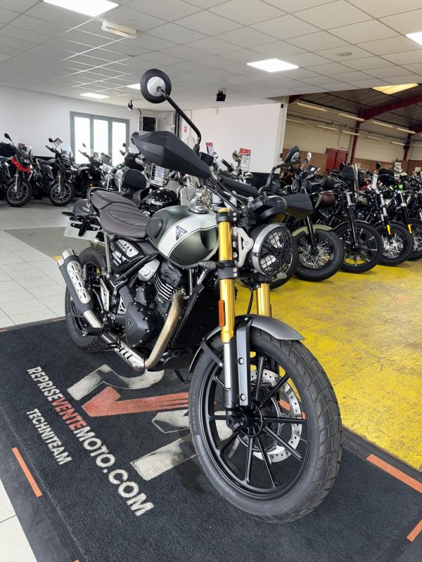 Triumph SCRAMBLER 400 REP.ECH.POSS 4 999