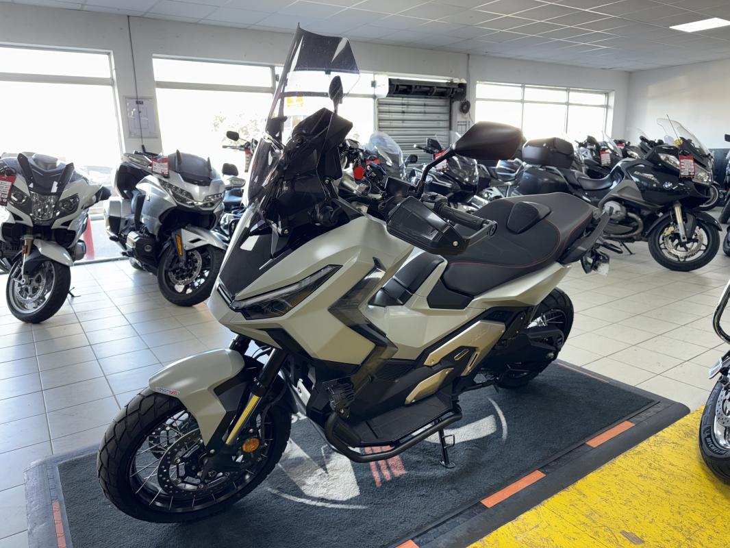 Honda XADV 750 REP.ECH.POSS 11 999
