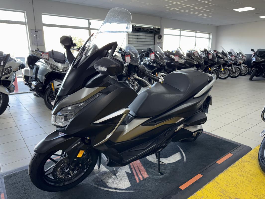 Honda 350 FORZA REP.ECH.POSS 4 299